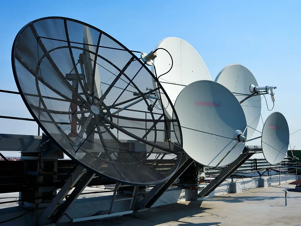 Satellite dishes compared with IPTV
